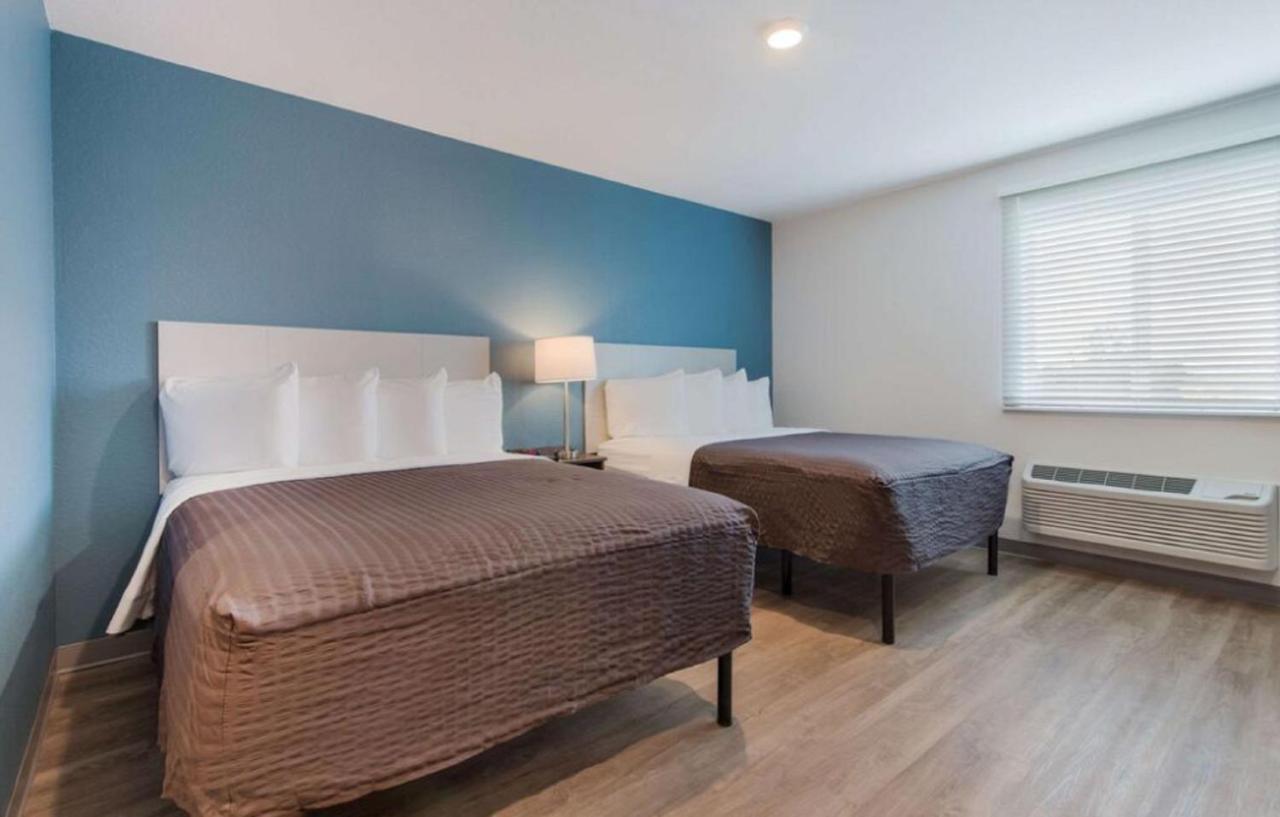 Woodspring Suites Алънтаун Екстериор снимка