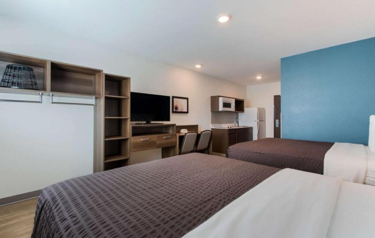 Woodspring Suites Алънтаун Екстериор снимка