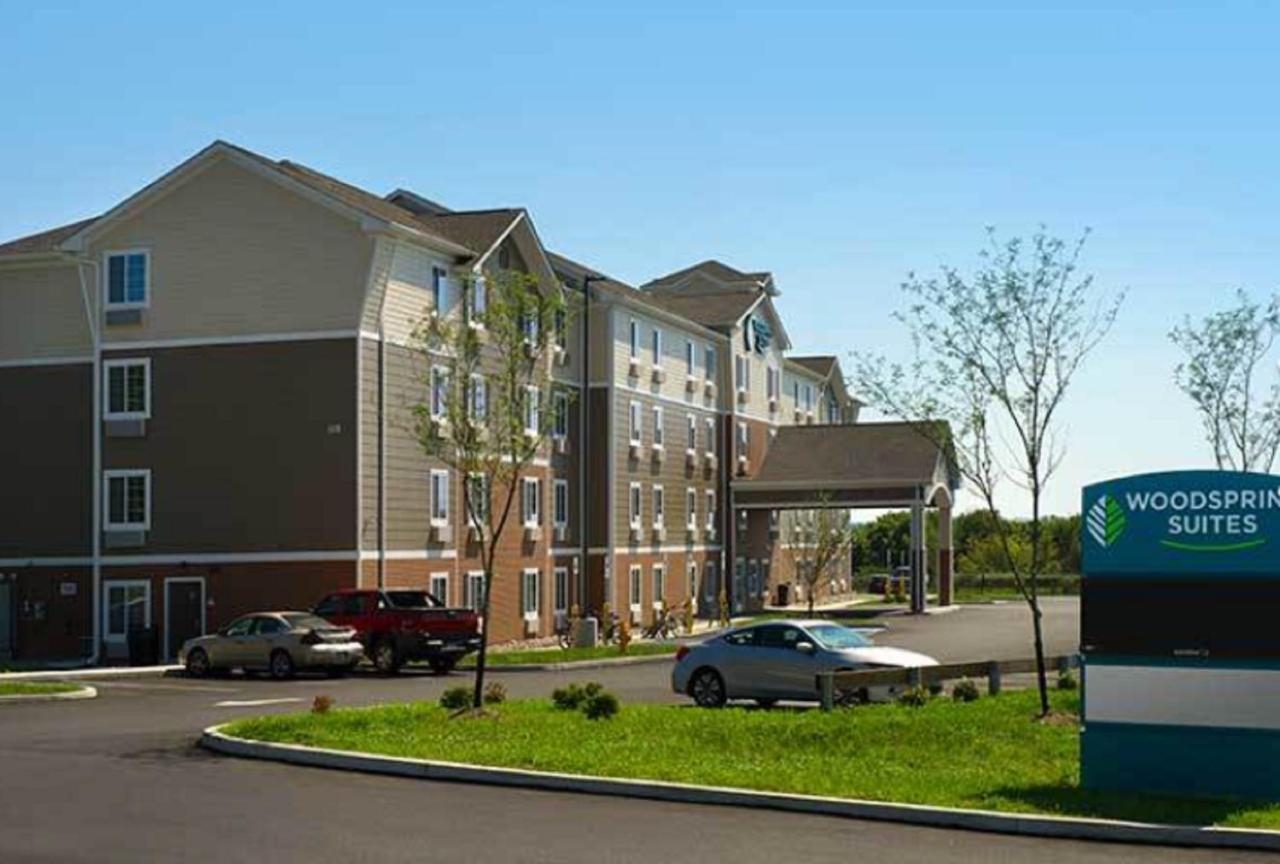 Woodspring Suites Алънтаун Екстериор снимка