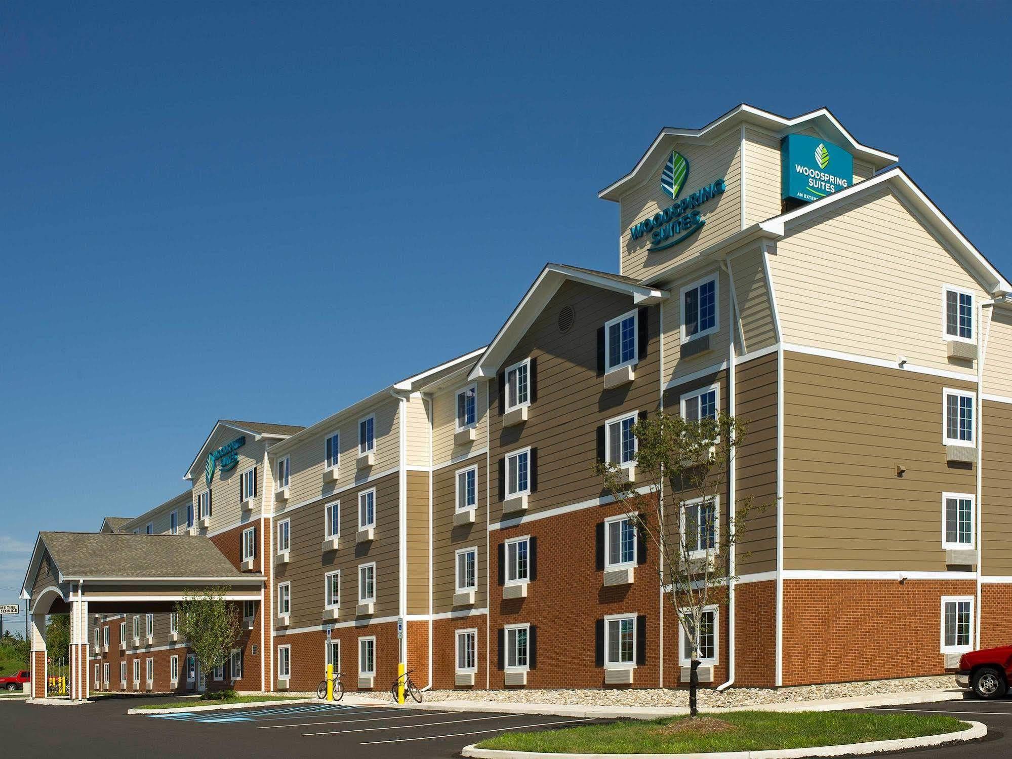 Woodspring Suites Алънтаун Екстериор снимка