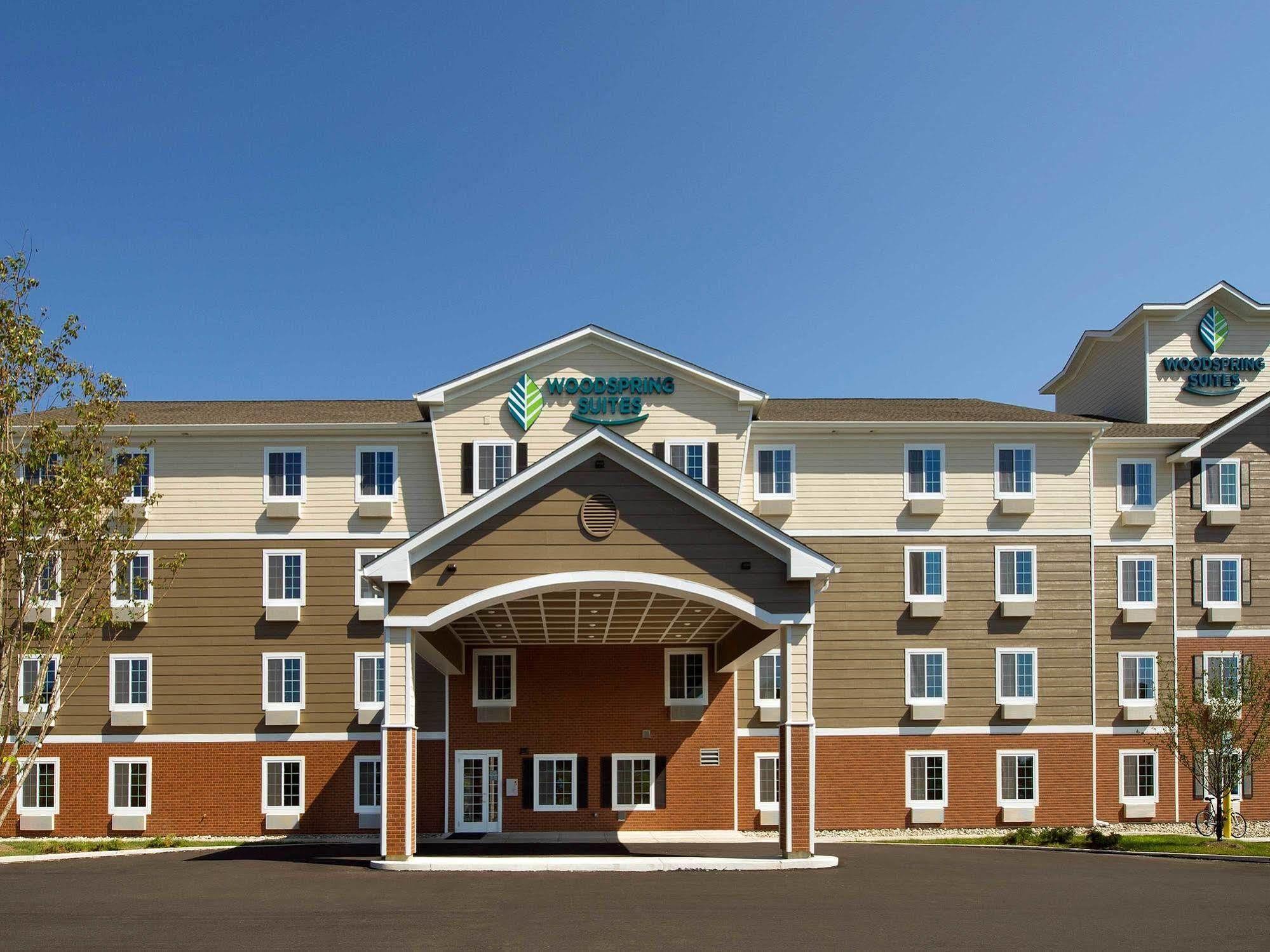Woodspring Suites Алънтаун Екстериор снимка